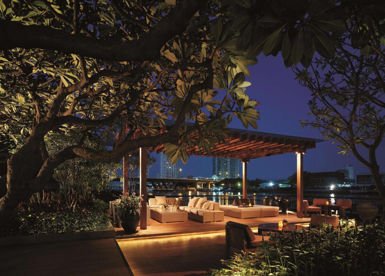 Shangri-la Khách sạn 5*